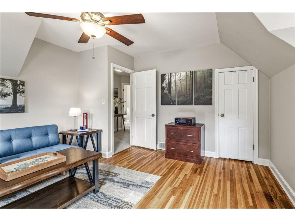 420 Penn Avenue S Minneapolis MN 55405 7095476 image37