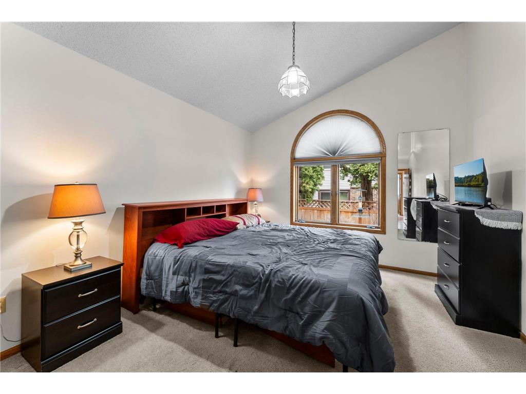 420 Village Court Cambridge MN 55008 7042437 image16