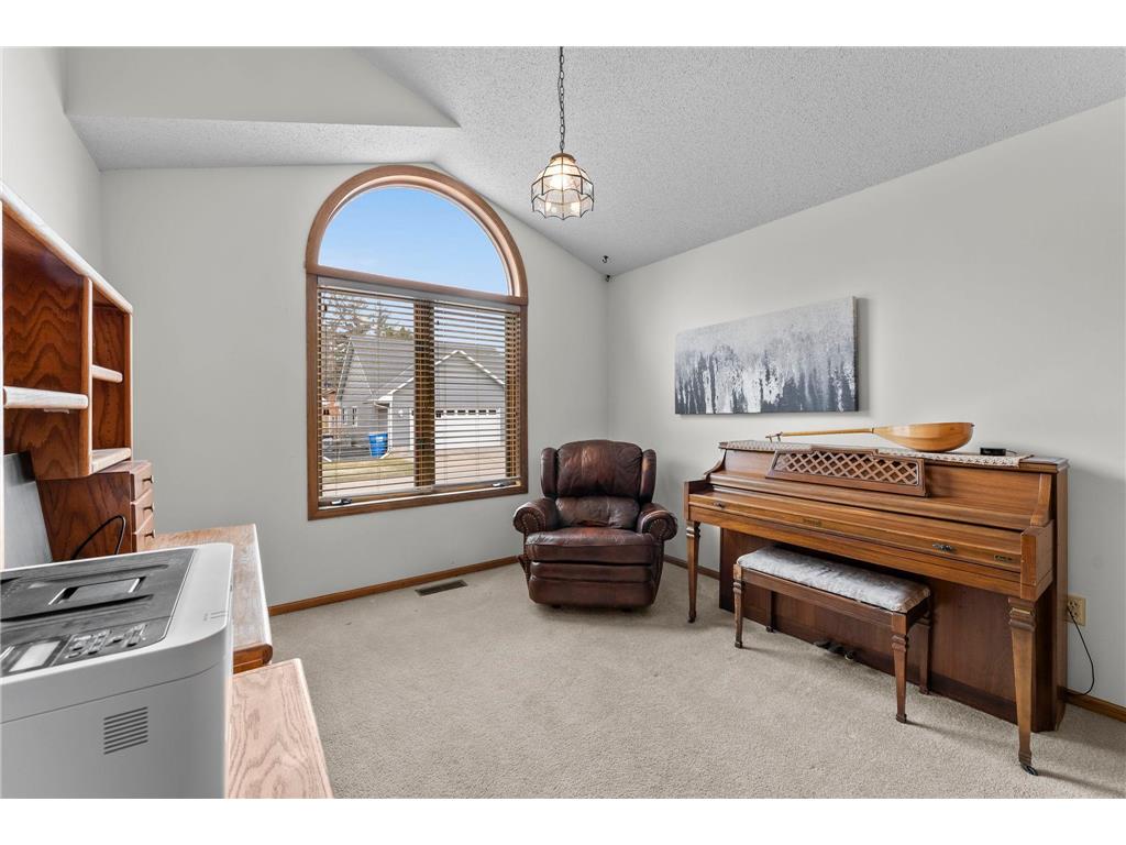420 Village Court Cambridge MN 55008 7042437 image19