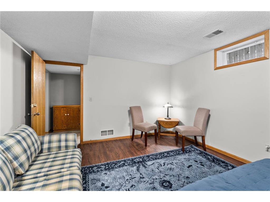 420 Village Court Cambridge MN 55008 7042437 image26
