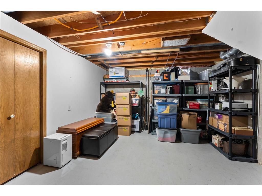 420 Village Court Cambridge MN 55008 7042437 image31