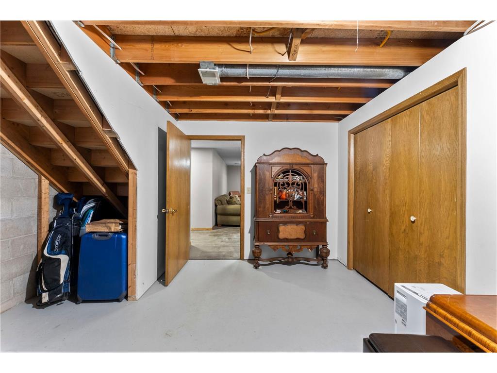 420 Village Court Cambridge MN 55008 7042437 image32
