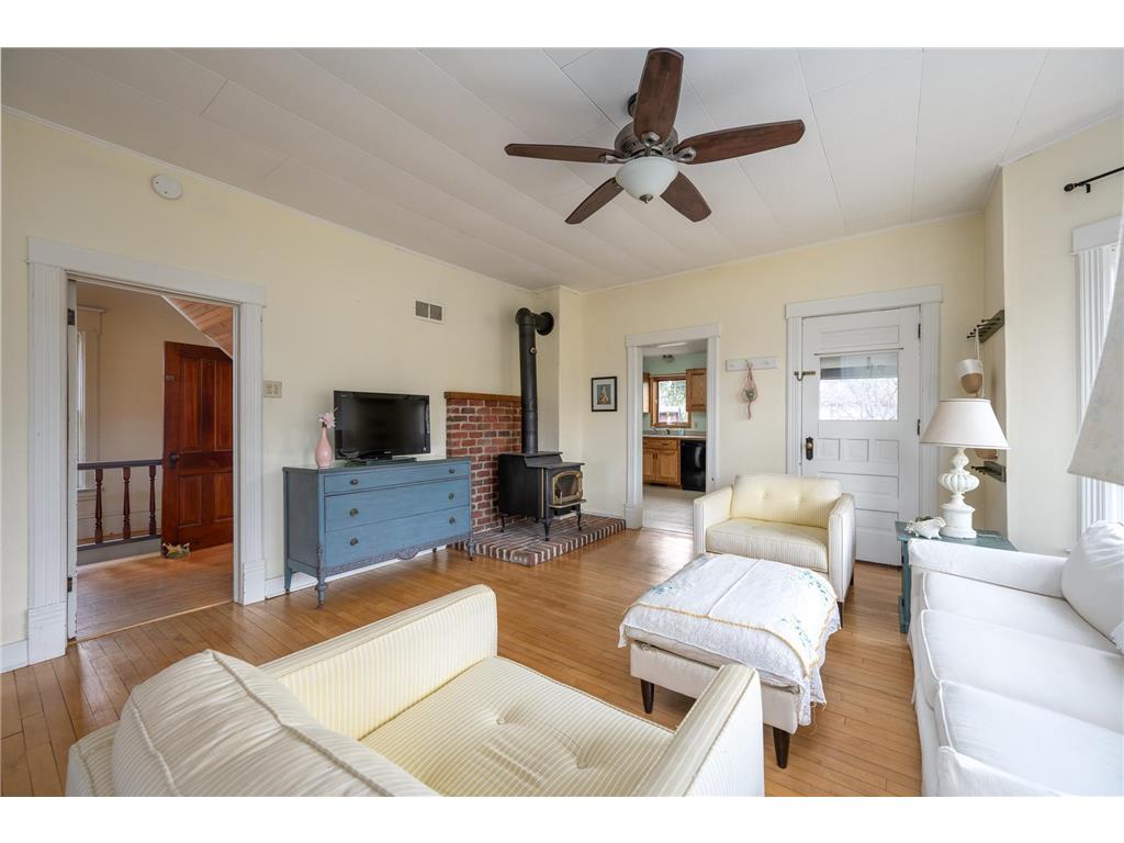 420 Wisconsin Avenue Amery WI 54001 - North Twin Lake 7023071 image9