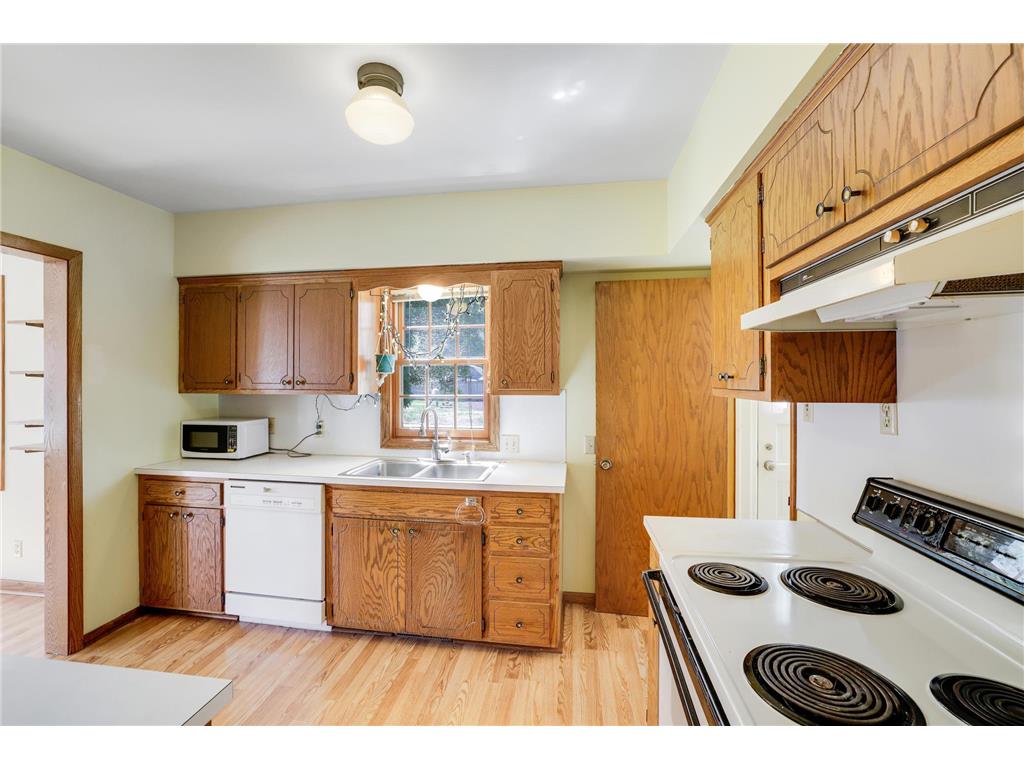 4200 Beard Avenue N Robbinsdale MN 55422 7063435 image13