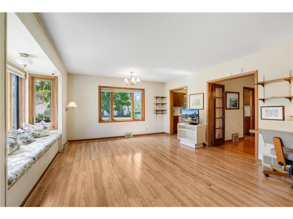 4200 Beard Avenue N Robbinsdale MN 55422 7063435 image17
