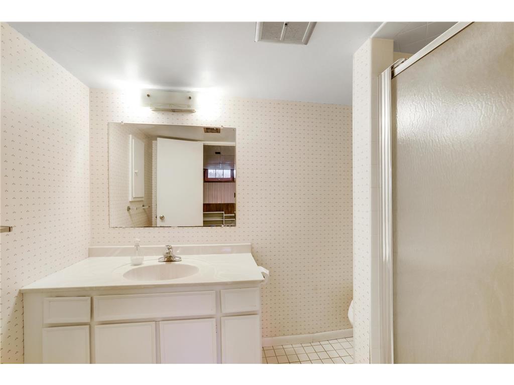 4200 Beard Avenue N Robbinsdale MN 55422 7063435 image33
