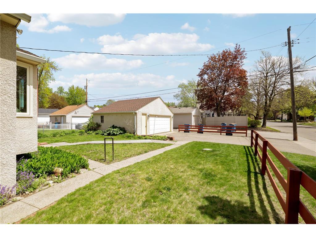 4200 Beard Avenue N Robbinsdale MN 55422 7063435 image44