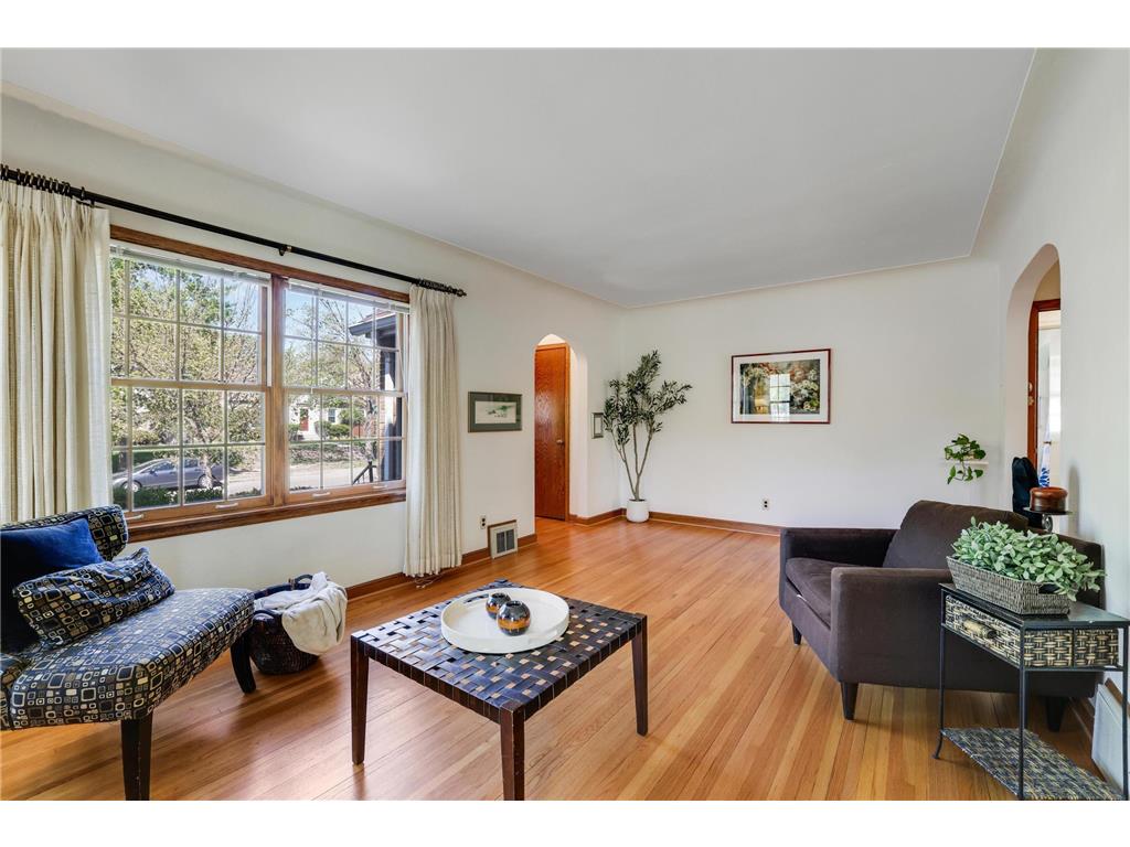 4200 Beard Avenue N Robbinsdale MN 55422 7063435 image9