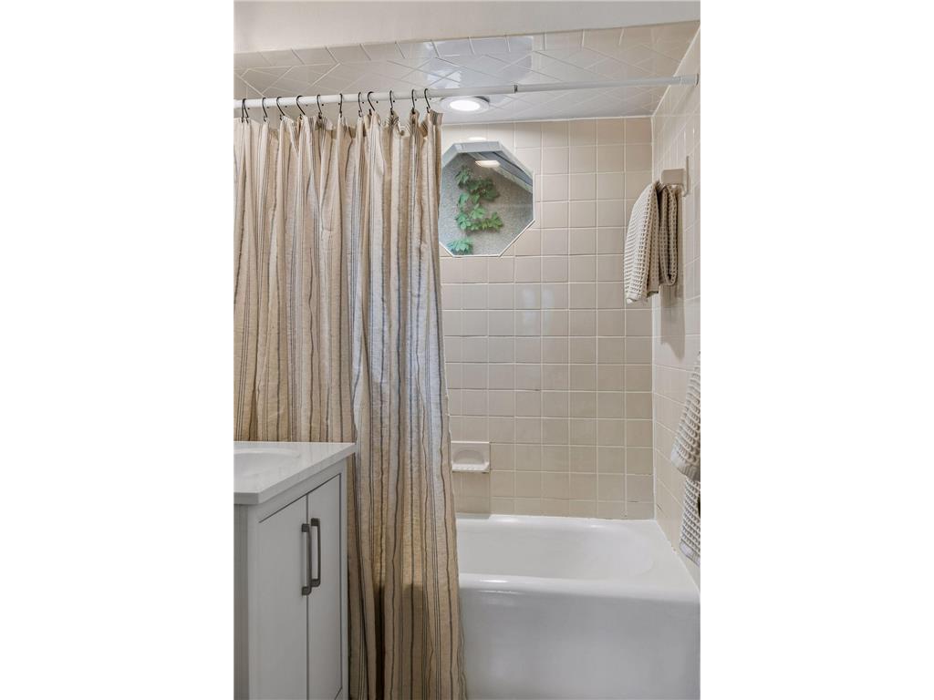 4200 Oakland Avenue Minneapolis MN 55407 7061867 image23