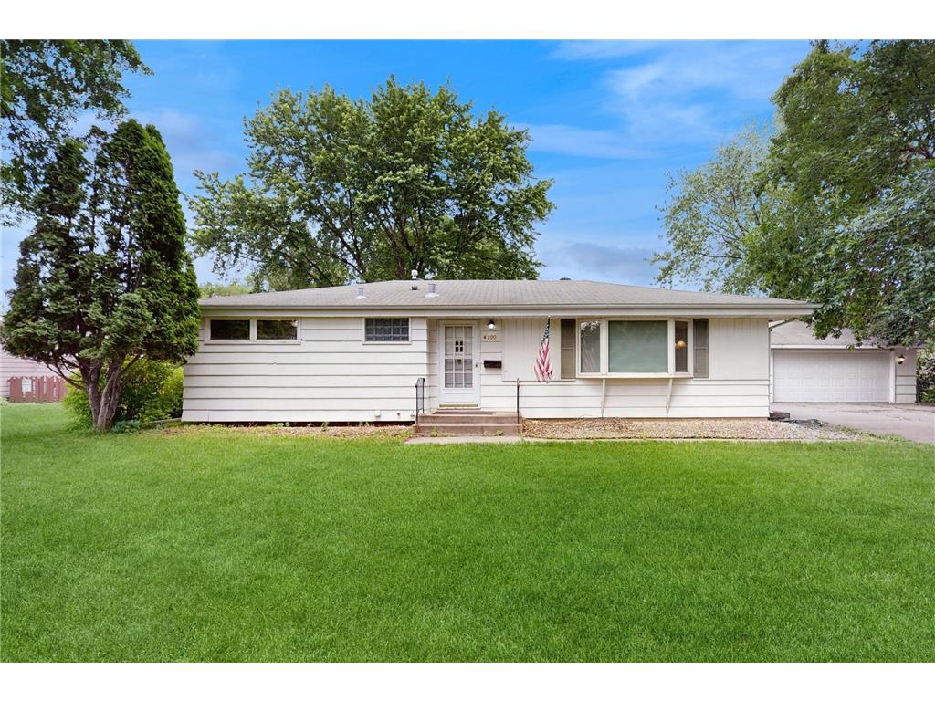 4200 Overlook Drive Bloomington MN 55437 6563469 image1