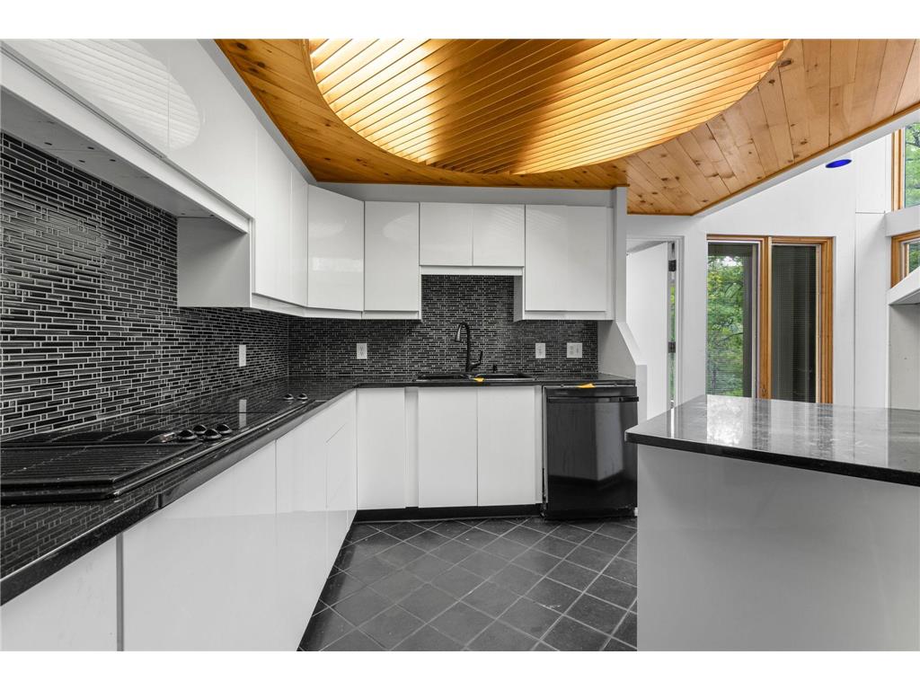 4200 Poplar Drive Golden Valley MN 55422 7103288 image14