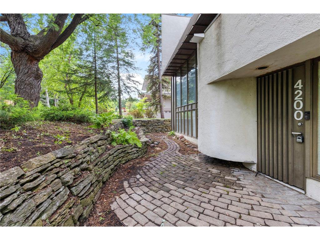 4200 Poplar Drive Golden Valley MN 55422 7103288 image7