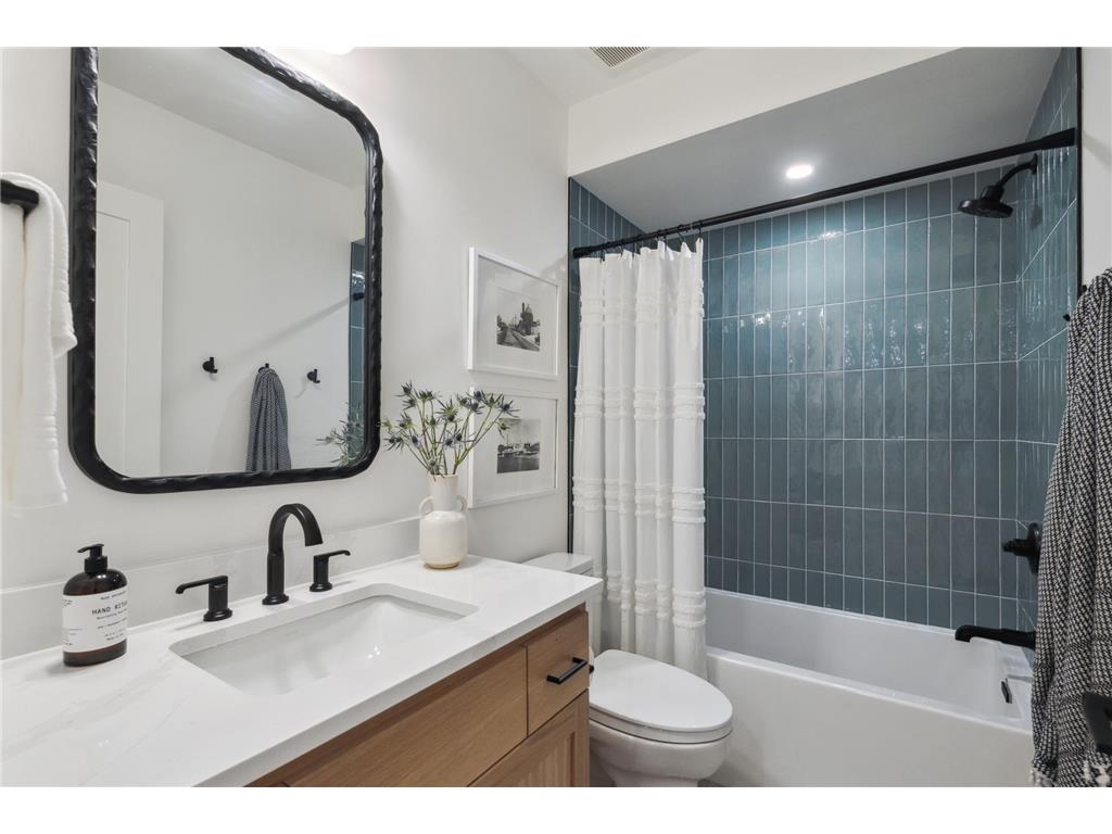 4200 Upton Avenue S Minneapolis MN 55410 6550433 image23