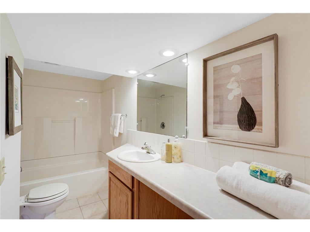 4201 40th Avenue N Robbinsdale MN 55422 - Crystal 7035777 image13