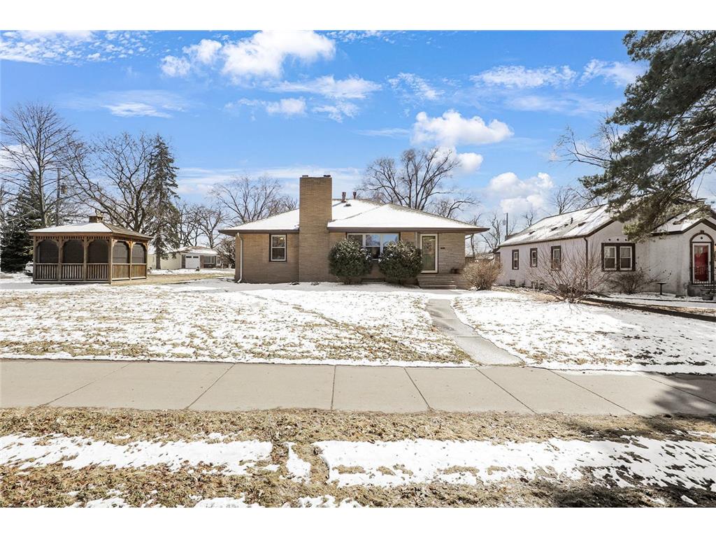 4201 40th Avenue N Robbinsdale MN 55422 - Crystal 7035777 image3