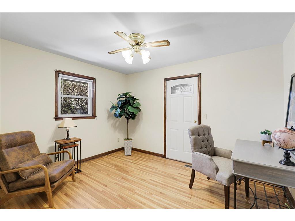 4201 40th Avenue N Robbinsdale MN 55422 - Crystal 7035777 image8