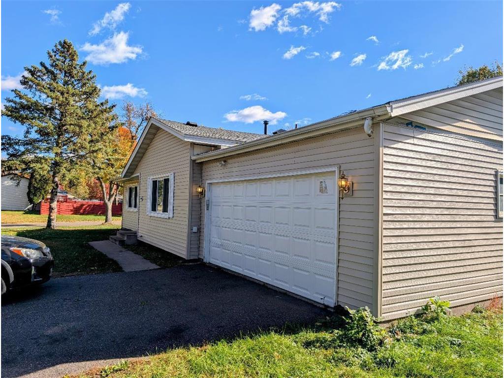 4201 82nd Avenue N Brooklyn Park MN 55443 6806496 image2