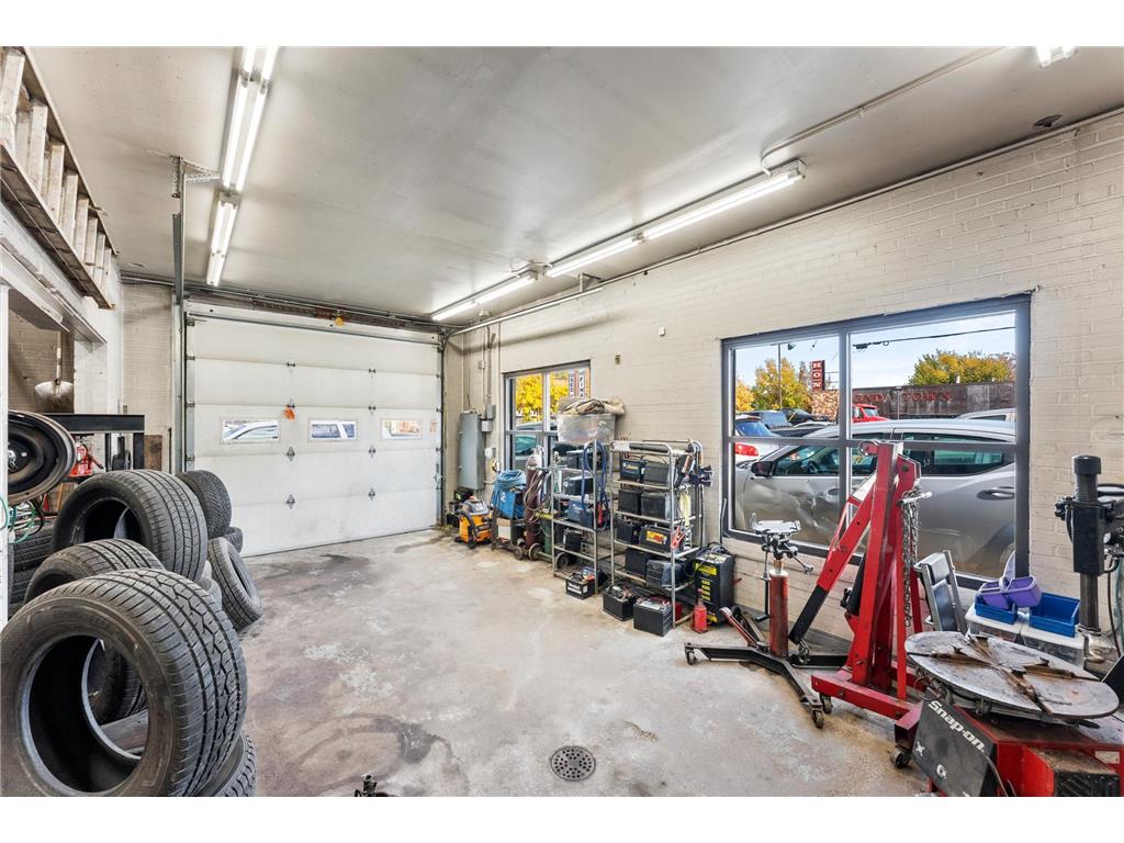 4201 E Lake Street Minneapolis MN 55406 6812773 image10