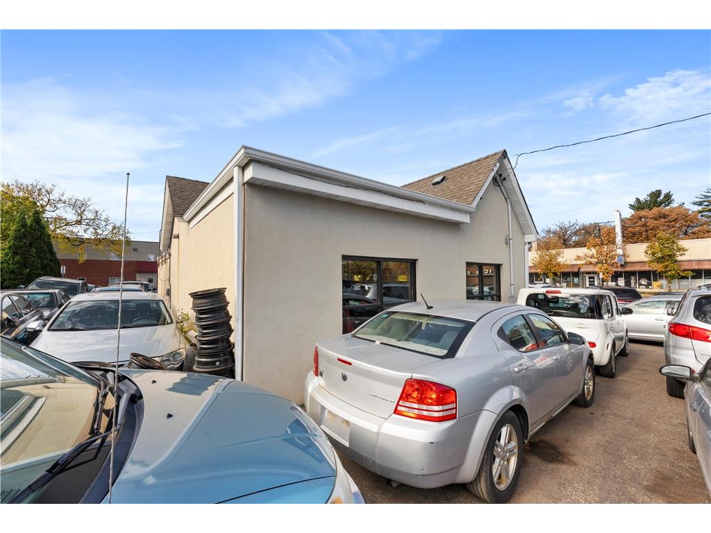 4201 E Lake Street Minneapolis MN 55406 6812773 image18