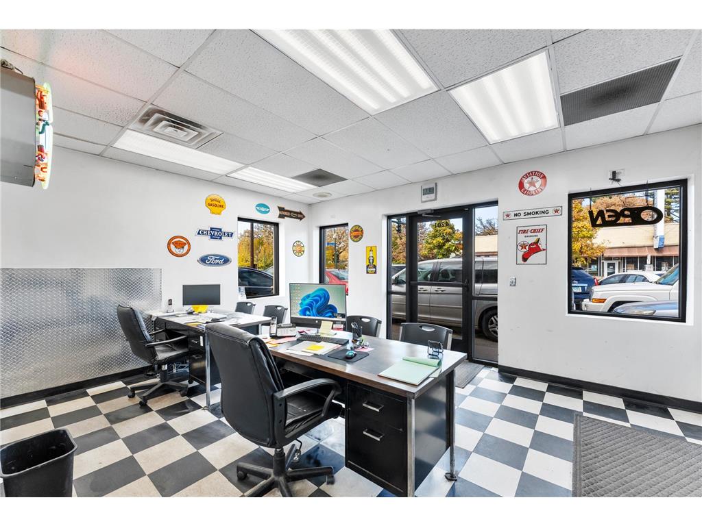 4201 E Lake Street Minneapolis MN 55406 6812773 image21