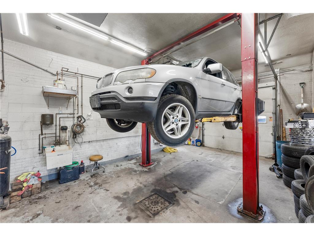 4201 E Lake Street Minneapolis MN 55406 6812773 image7