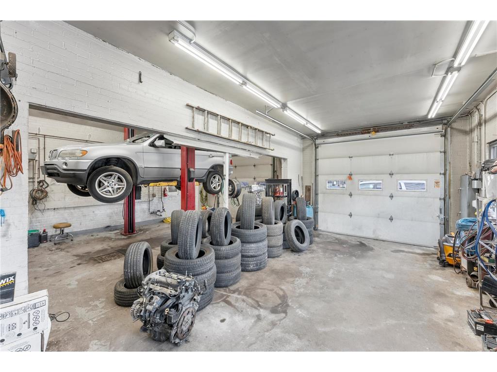 4201 E Lake Street Minneapolis MN 55406 6812773 image8