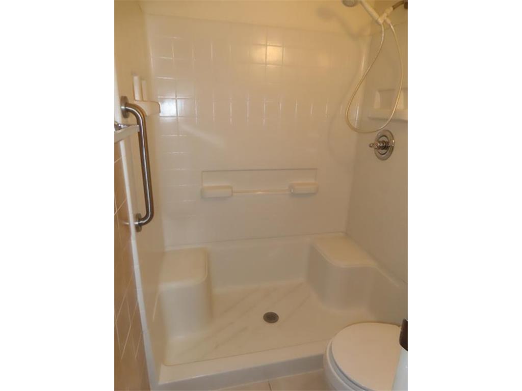 4201 Lakeside Avenue N #103 Brooklyn Center MN 55429 6798092 image13