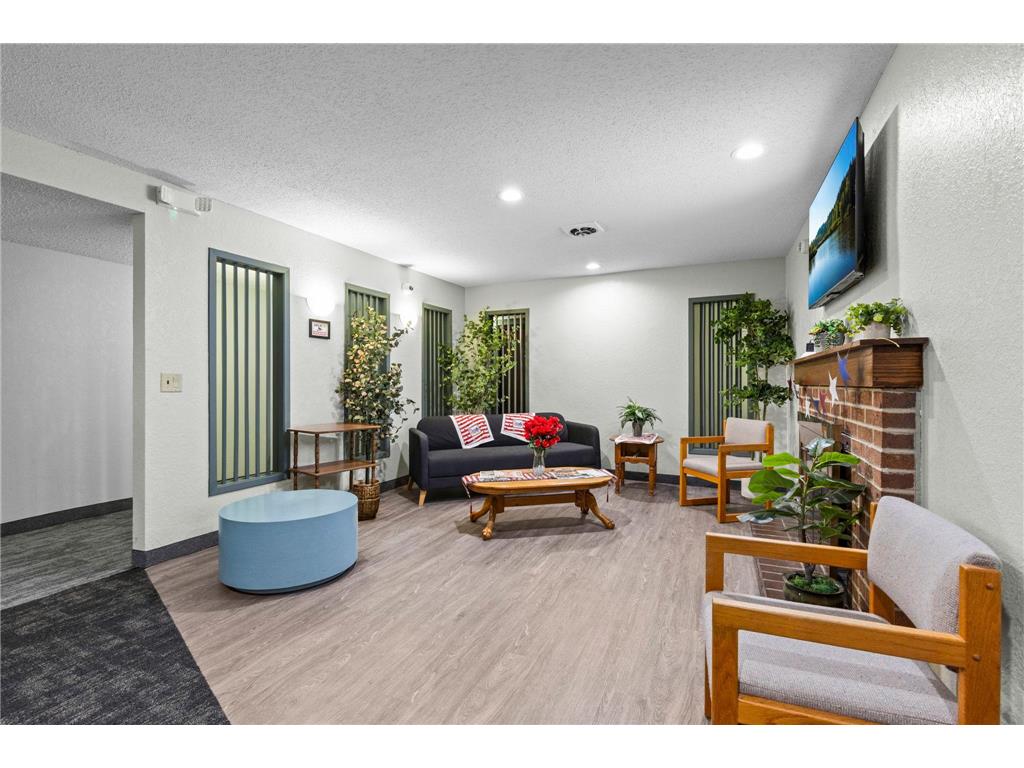 4201 Lakeside Avenue N #214 Brooklyn Center MN 55429 7113954 image14