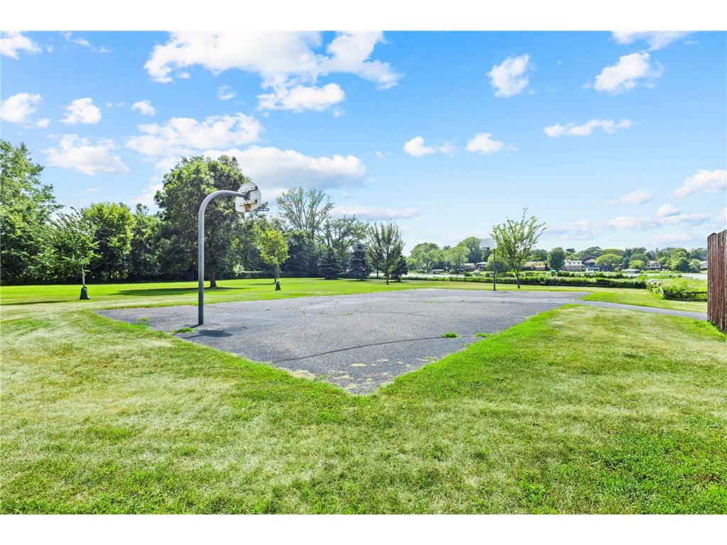4201 Lakeside Avenue N #214 Brooklyn Center MN 55429 7113954 image23
