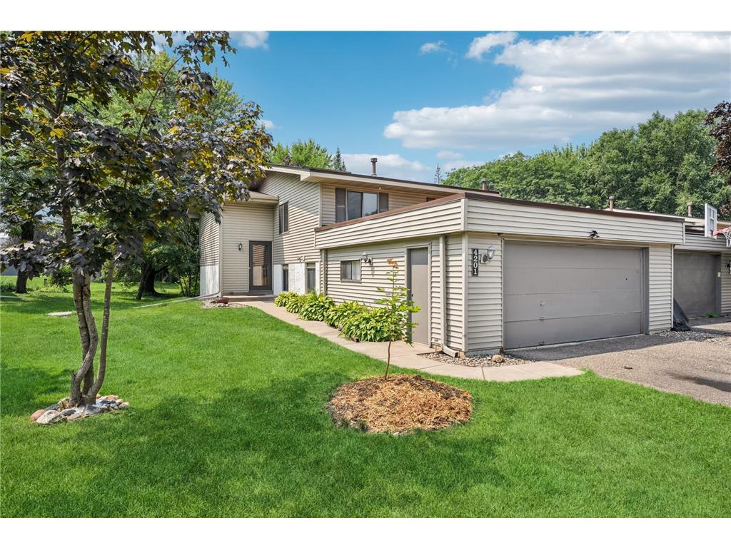 4201 Shirlee Lane N Shoreview MN 55126 6760841 image1