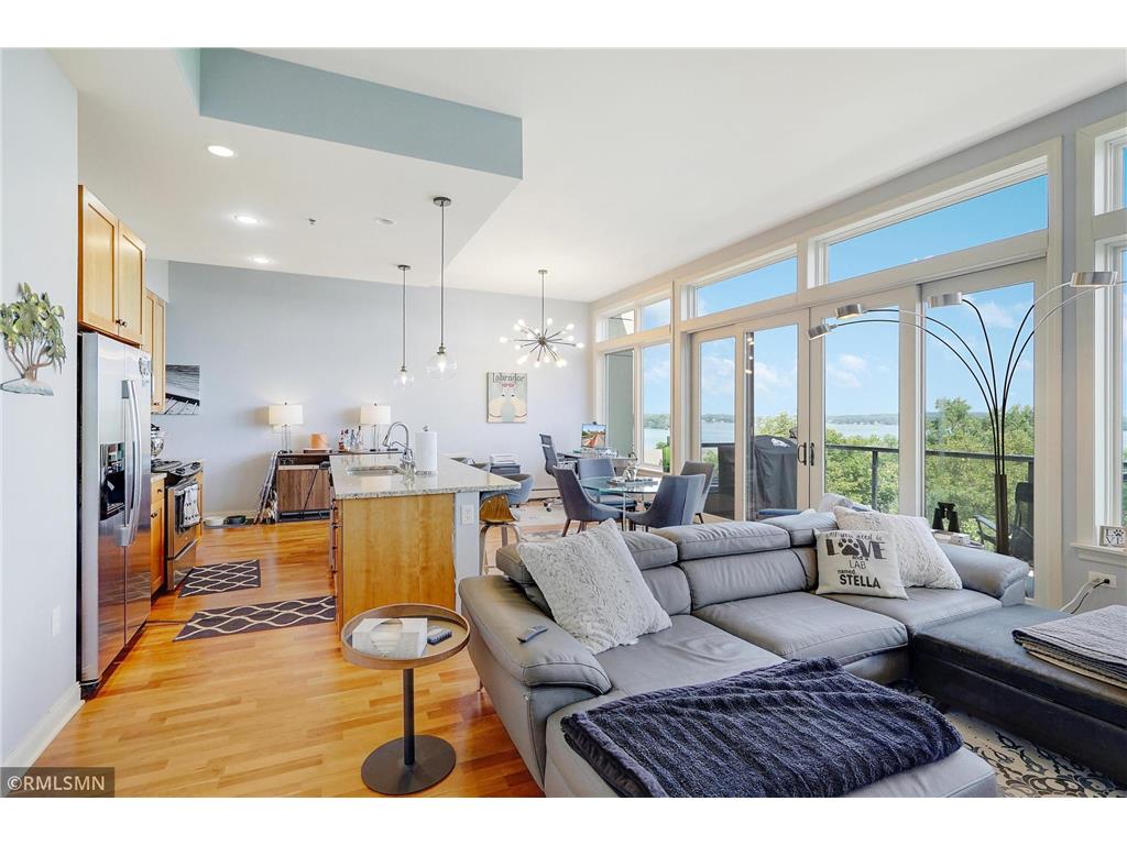 4201 Sunset Drive #512 Spring Park MN 55384 - Lake Minnetonka 6393656 image1