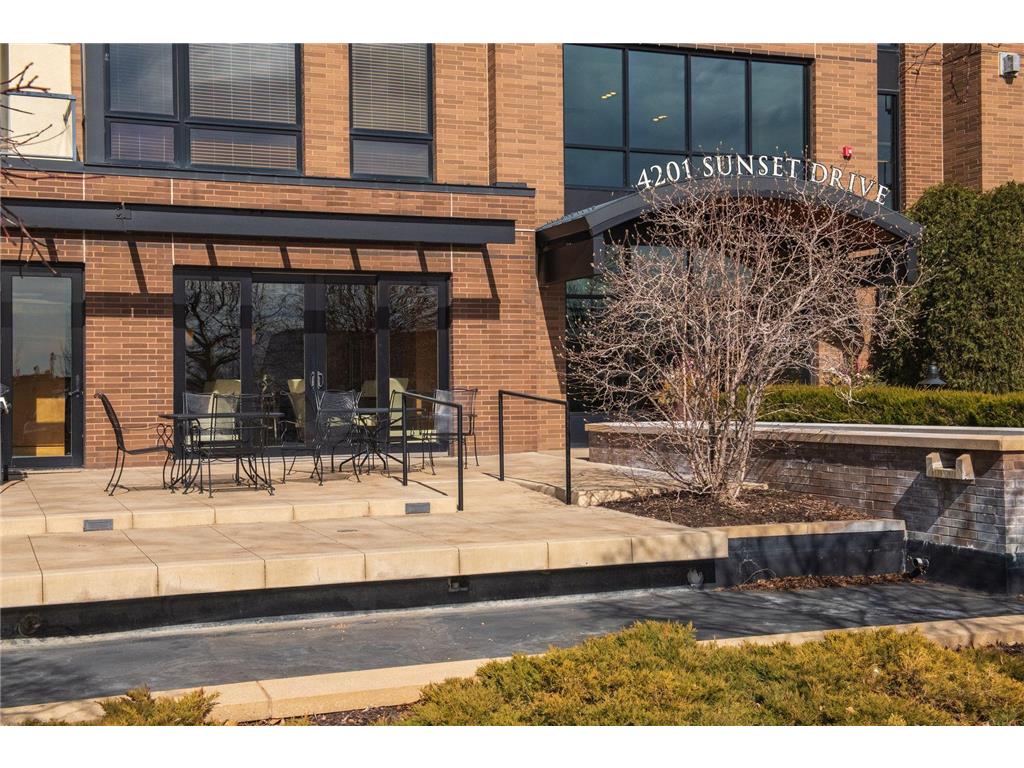 4201 Sunset Drive #N220 Spring Park MN 55384 - Lake Minnetonka 6816109 image58