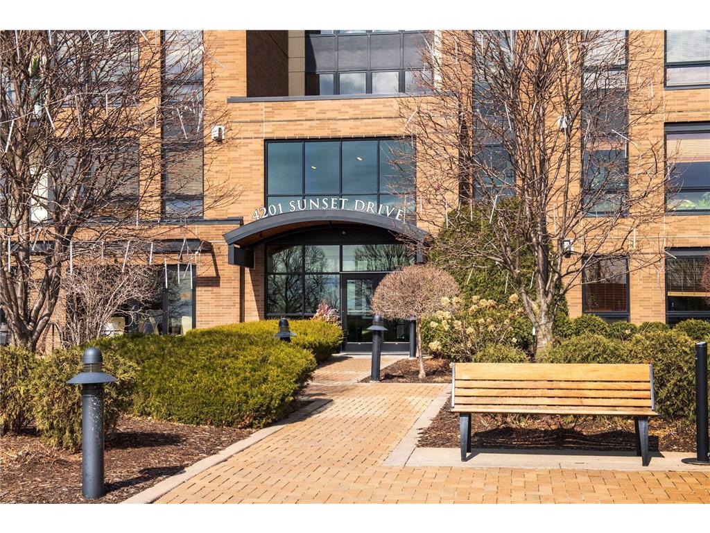 4201 Sunset Drive #N406 Spring Park MN 55384 - Lake Minnetonka 6816114 image31
