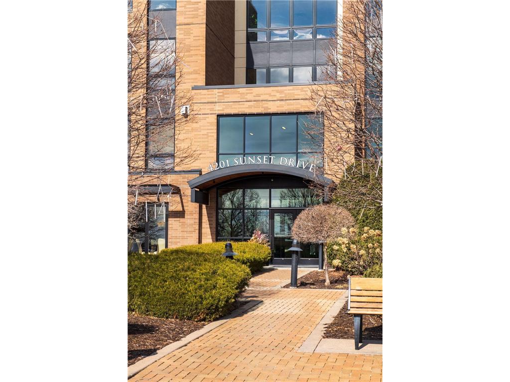 4201 Sunset Drive #N406 Spring Park MN 55384 - Lake Minnetonka 6816114 image33