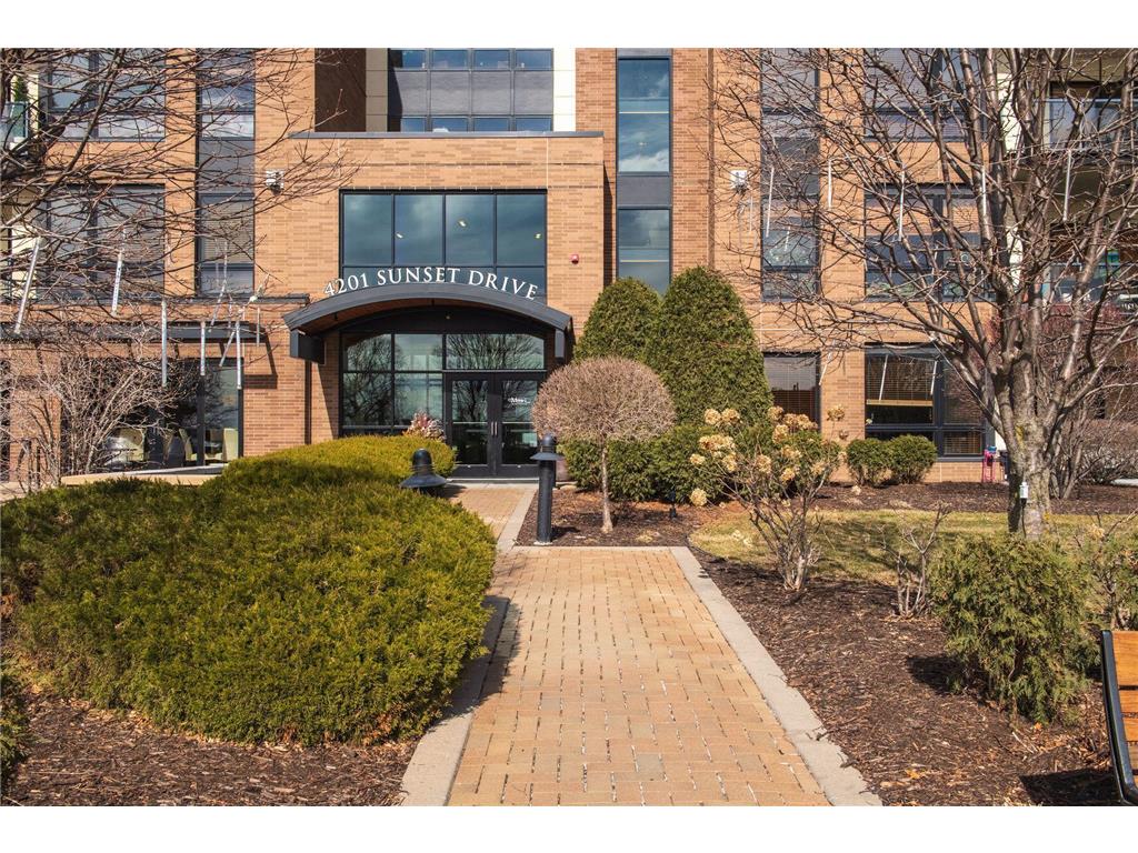 4201 Sunset Drive #N406 Spring Park MN 55384 - Lake Minnetonka 6816114 image34