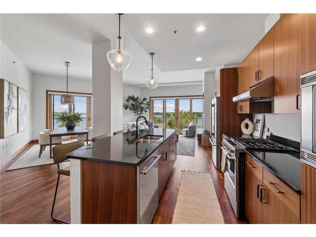 4201 Sunset Drive #N505 Spring Park MN 55384 - Lake Minnetonka 7015717 image2