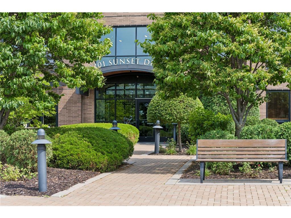 4201 Sunset Drive #N505 Spring Park MN 55384 - Lake Minnetonka 7015717 image37