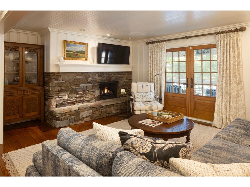 4202 Heathcote Road Deephaven MN 55391 7074748 image48