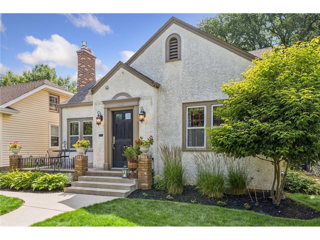4202 Portland Avenue Minneapolis MN 55407 7107459 image3