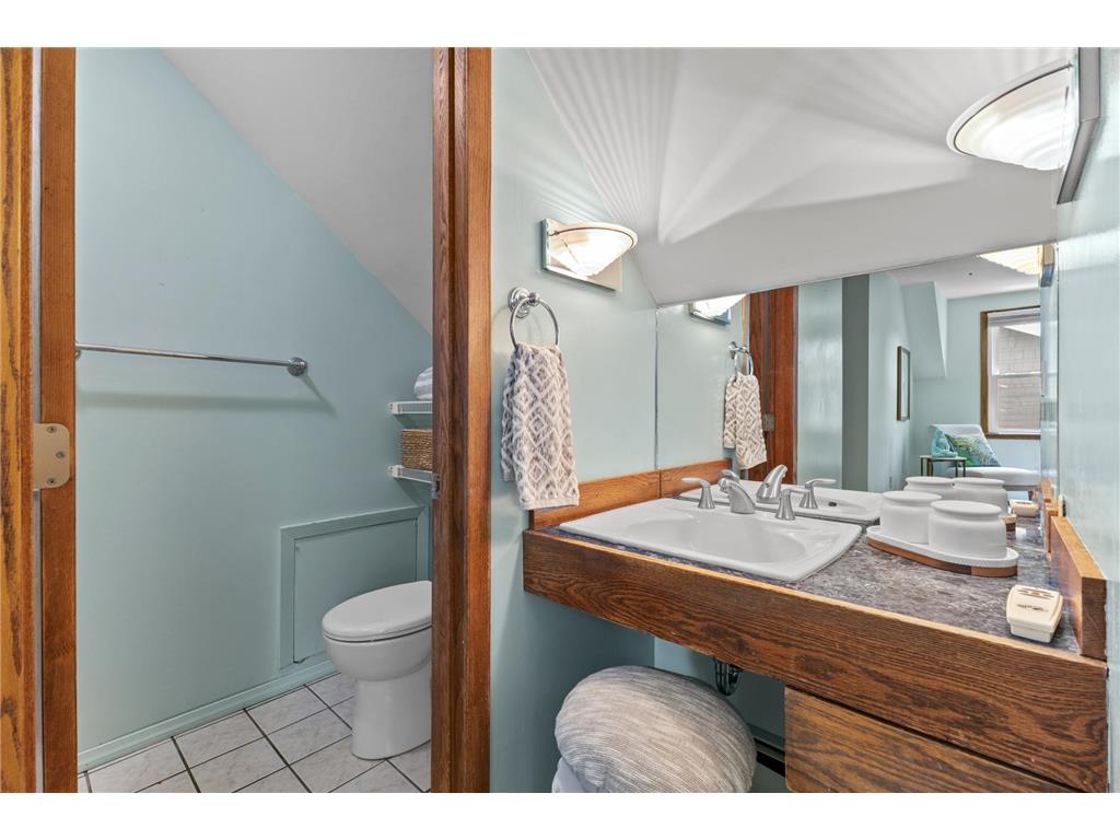 4205 Aldrich Avenue S Minneapolis MN 55409 7061204 image20