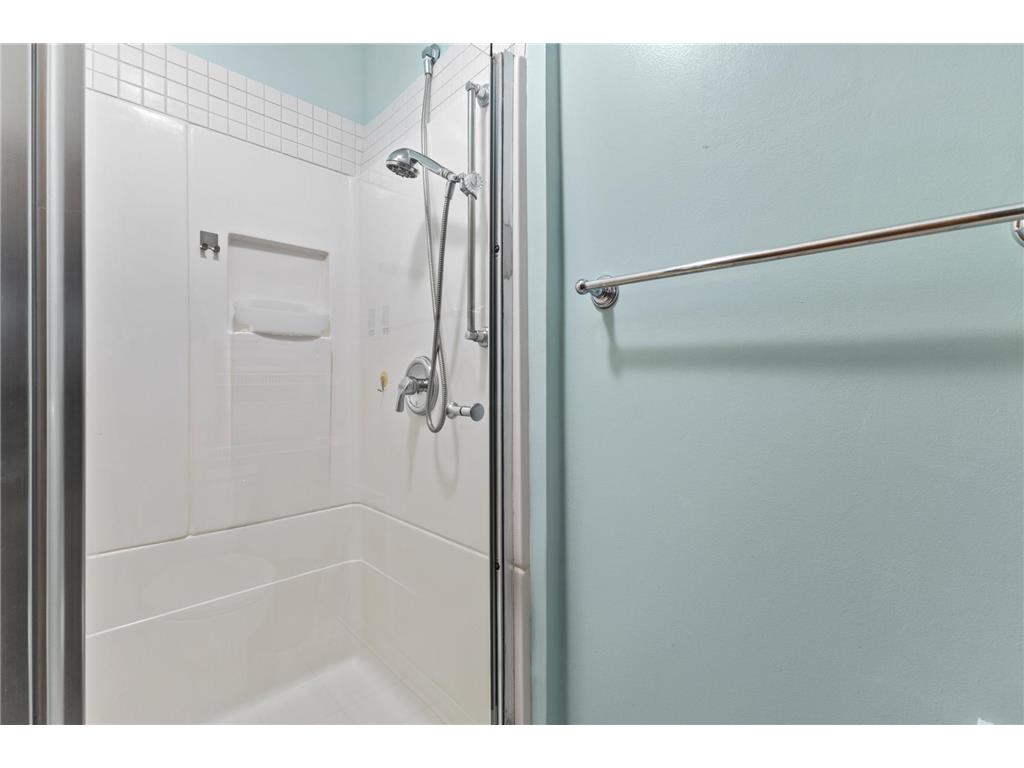 4205 Aldrich Avenue S Minneapolis MN 55409 7061204 image21