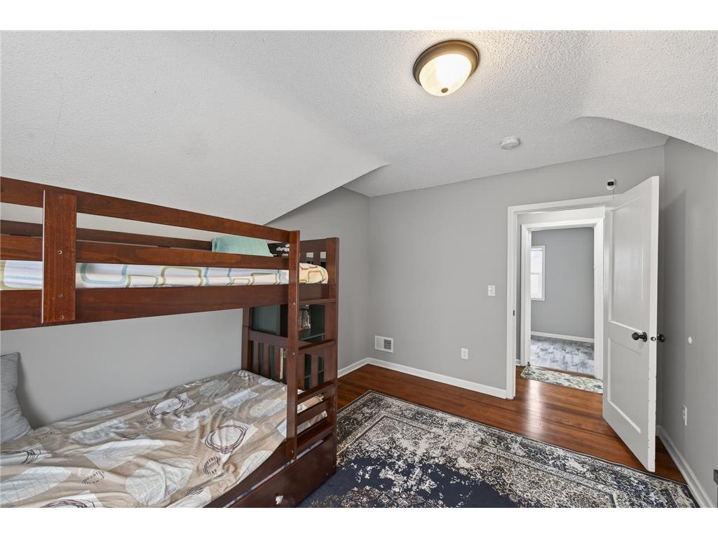 4205 Elliot Avenue Minneapolis MN 55407 7031057 image21