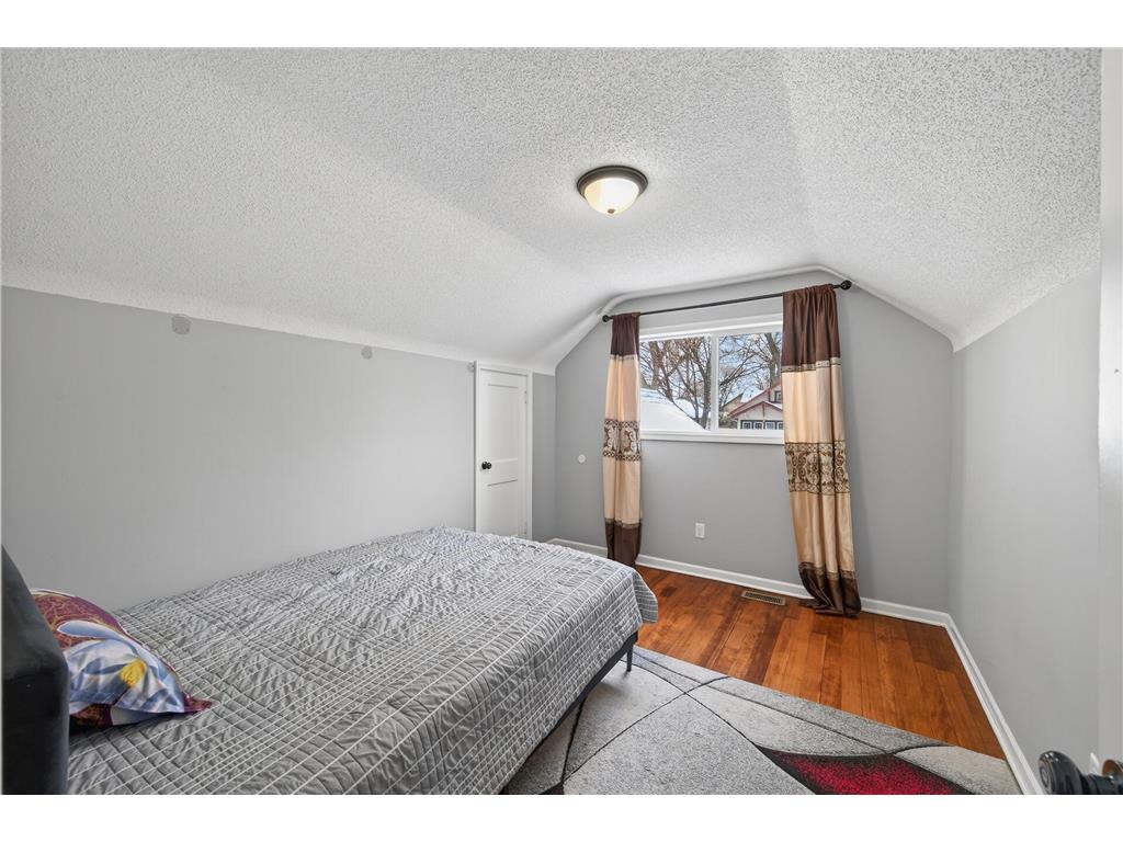 4205 Elliot Avenue Minneapolis MN 55407 7031057 image23