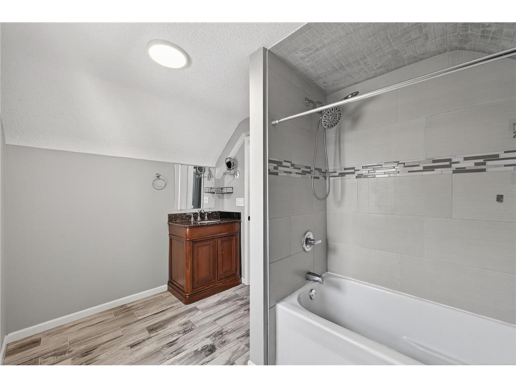 4205 Elliot Avenue Minneapolis MN 55407 7031057 image24