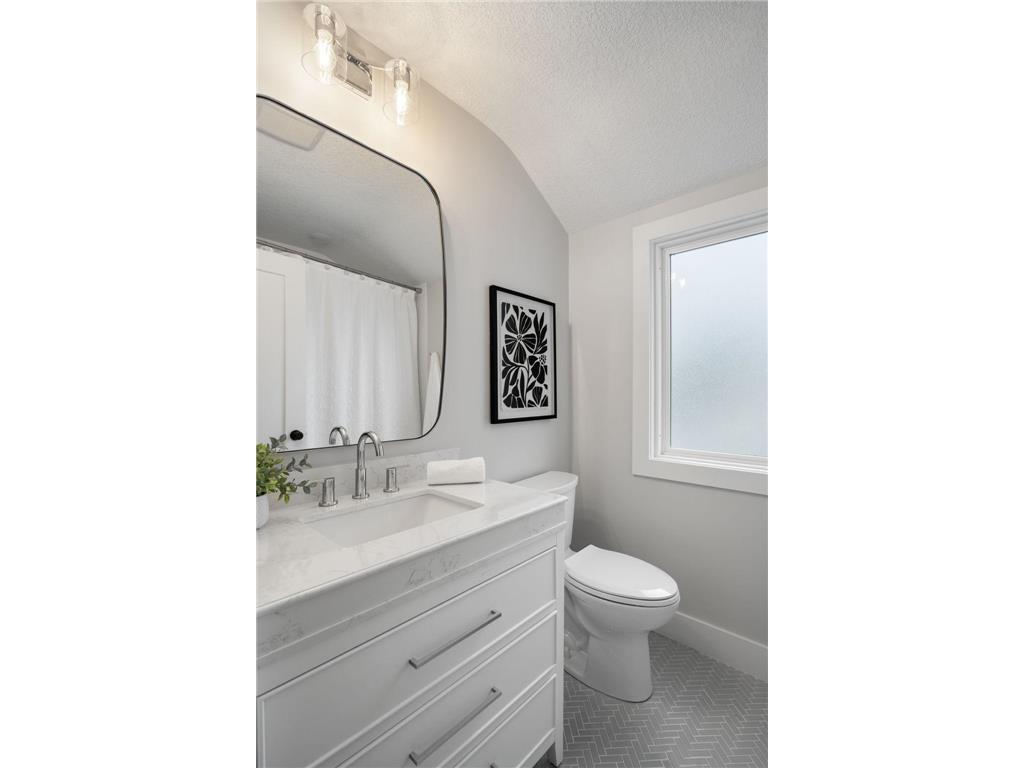 4205 W 42nd Street Edina MN 55416 7042339 image11