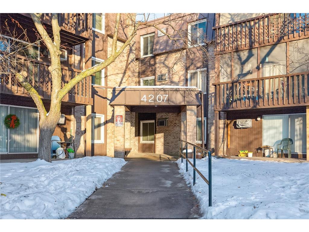 4207 Lakeside Avenue N #137 Brooklyn Center MN 55429 7004349 image23