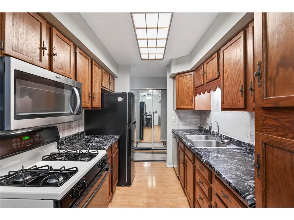 4207 Lakeside Avenue N #137 Brooklyn Center MN 55429 7004349 image4