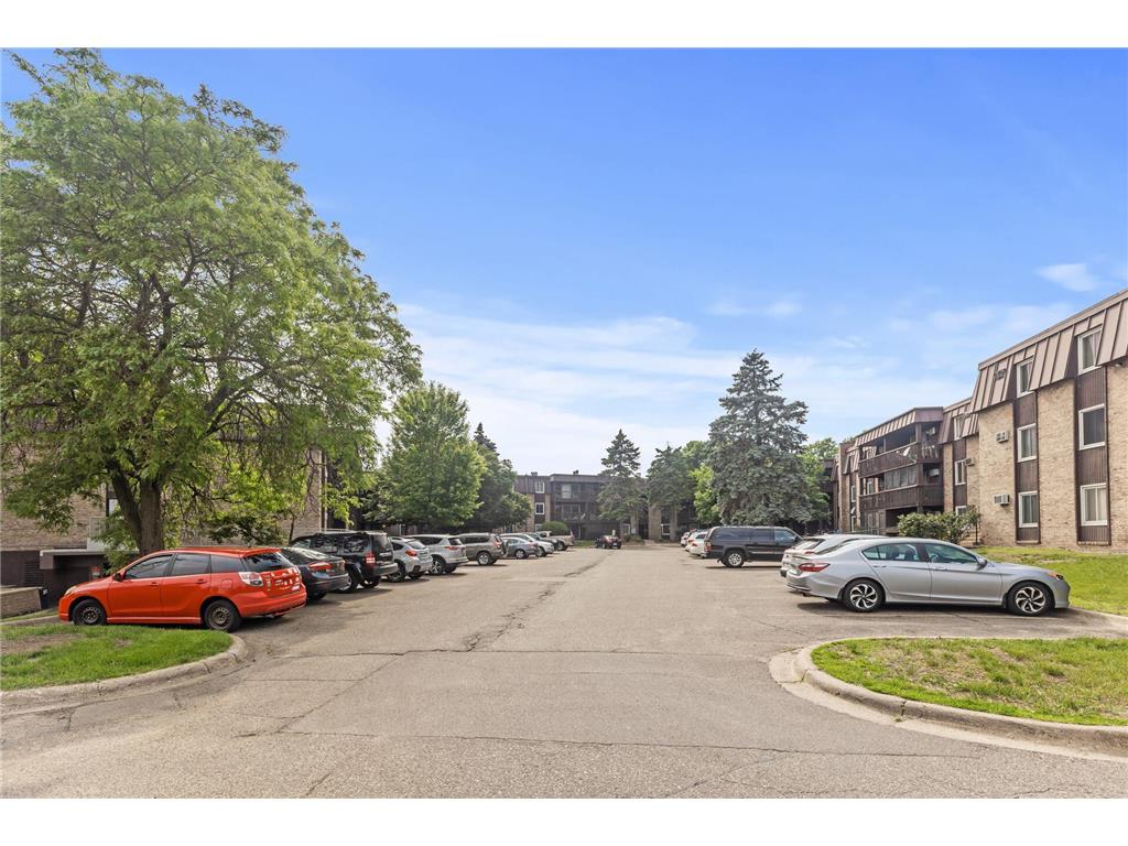 4207 Lakeside Avenue N #328 Brooklyn Center MN 55429 7068780 image41