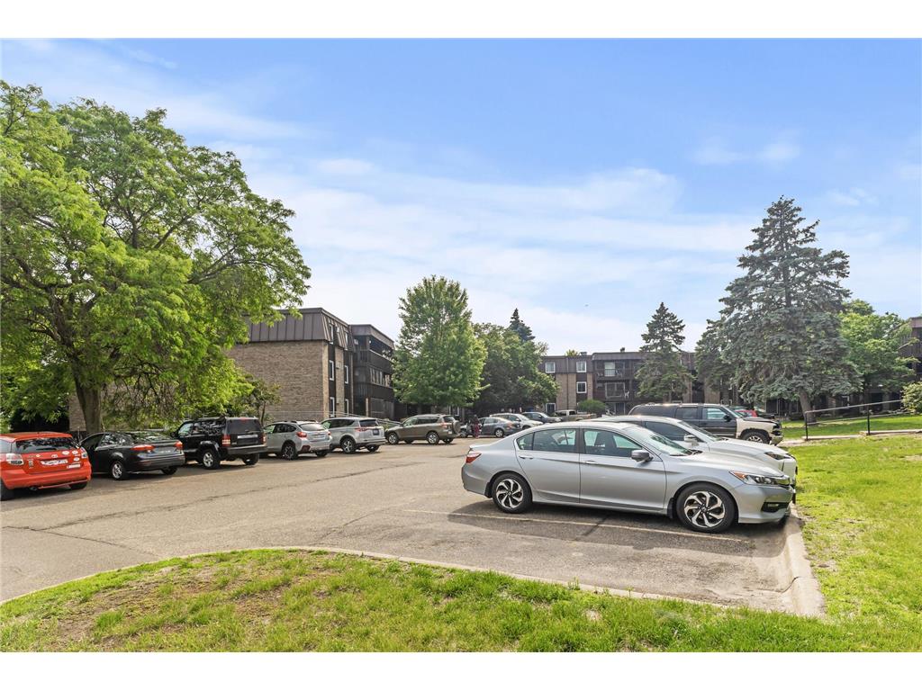 4207 Lakeside Avenue N #328 Brooklyn Center MN 55429 7068780 image44