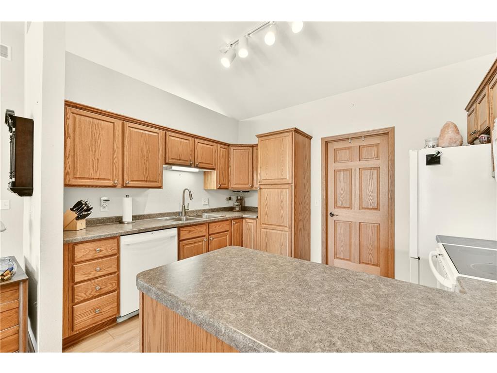 4207 Redhawk Drive SE Rochester MN 55904 7087004 image11